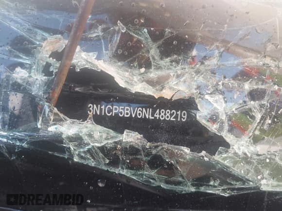 ✅ 2022 Nissan Kicks S • VIN: 3N1CP5BV6NL488219 • Lot: 43121333. Wystawiony na IAAI z przebiegiem 101 236 mil. Bezpłatny archiwum sprzedaży aukcyjnych z USA i szczegółowy raport historii pojazdu na DreamBid. Zdjęcie 9.