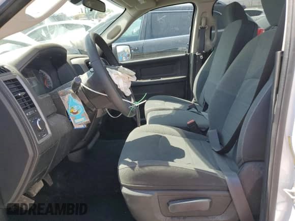 2023 Ram 1500 Tradesman z VIN 3C6RR7KG4PG668123, wystawiony jako Copart lot #63094965 z przebiegiem 21 038 mil mil oraz Szkoda całkowita • Salvage title. Historia ofert i sprzedaży dostępna na DreamBid. Obrazek 7.