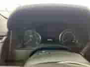 2019 Chevrolet Tahoe Premier z VIN 1GNSKCKJ6KR109319, wystawiony jako Copart lot #60488715 z przebiegiem 96 580 mil mil oraz Szkoda całkowita • Salvage title. Historia ofert i sprzedaży dostępna na DreamBid. Obrazek 9.