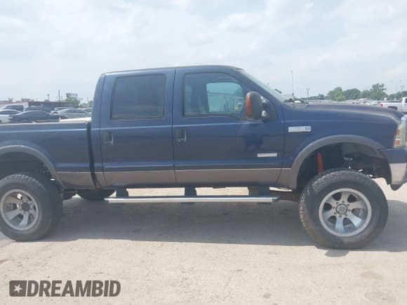 ✅ 2005 Ford F-250 XL • VIN: 1FTSW21P45EB09246 • Lot: 42441183. Listed on IAAI with 186,148 mi. Free auction sales archive from the USA and detailed vehicle history report at DreamBid. Image 13.
