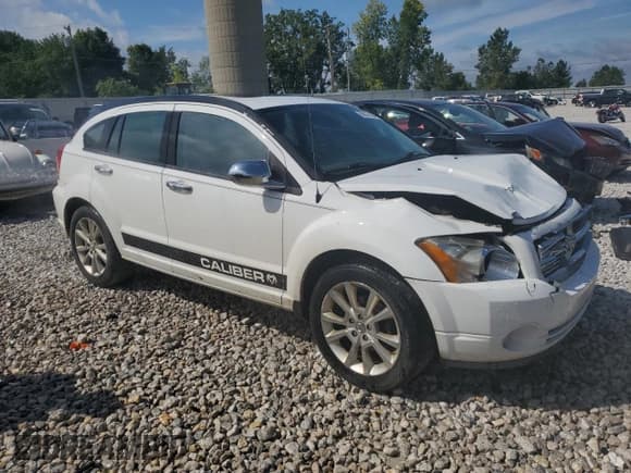✅ 2011 Dodge Caliber Heat • VIN: 1B3CB5HA2BD156183 • Лот: 68870584. Опубликован ранее на Copart с пробегом 159 506 миль. Бесплатный доступ к архиву аукционных продаж из США и подробный отчёт об истории автомобиля на DreamBid. Изображение 4.