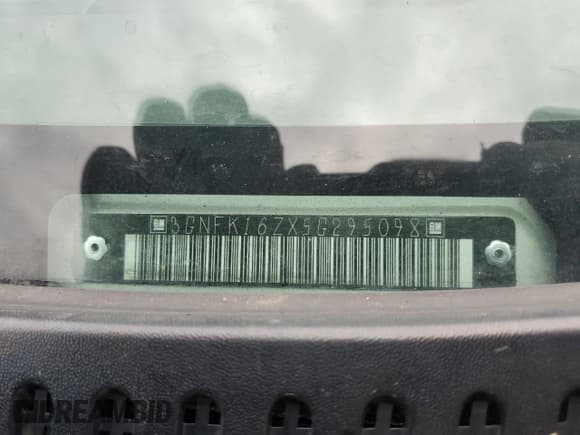 ✅ 2005 Chevrolet Suburban LS • VIN: 3GNFK16ZX5G295098 • Lot: 93015465. Listed on Copart with 251,397 mi. Free auction sales archive from the USA and detailed vehicle history report at DreamBid. Image 13.