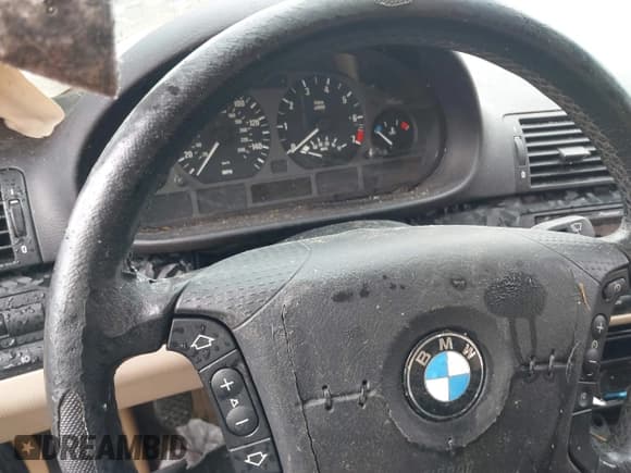 ✅ 2004 BMW 3 Series 325i • VIN: WBAET37444NH05531 • Лот: 42490767. Опубликован ранее на IAAI с пробегом Не указан. Бесплатный доступ к архиву аукционных продаж из США и подробный отчёт об истории автомобиля на DreamBid. Изображение 7.