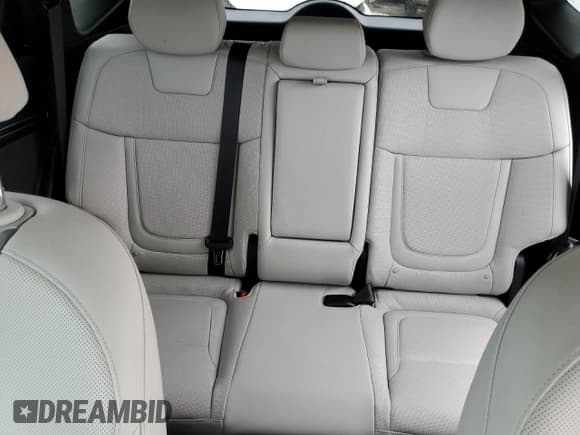 ✅ 2022 Hyundai Tucson Limited • VIN: KM8JECA1XNU031766 • Lot: 69258542. Wystawiony na Copart z przebiegiem 8 844 mil. Bezpłatny archiwum sprzedaży aukcyjnych z USA i szczegółowy raport historii pojazdu na DreamBid. Zdjęcie 10.