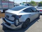 ✅ 2022 Tesla Model 3 Performance • VIN: 5YJ3E1EC2NF263039 • Lot: 42606573. Wystawiony na IAAI z przebiegiem 55 383 mil. Bezpłatny archiwum sprzedaży aukcyjnych z USA i szczegółowy raport historii pojazdu na DreamBid. Zdjęcie 4.