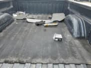 ✅ 2004 Chevrolet Silverado 1500 LS • VIN: 2GCEC19T441221823 • Lot: 90898935. Wystawiony na Copart z przebiegiem 241 158 mil. Bezpłatny archiwum sprzedaży aukcyjnych z USA i szczegółowy raport historii pojazdu na DreamBid. Zdjęcie 10.