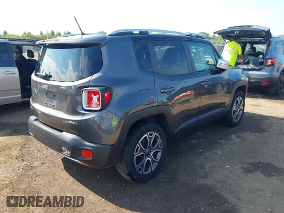 ✅ 2017 Jeep Renegade Limited • VIN: ZACCJBDB8HPG61251 • Lot: 42894471. Wystawiony na IAAI z przebiegiem 33 411 mil. Bezpłatny archiwum sprzedaży aukcyjnych z USA i szczegółowy raport historii pojazdu na DreamBid. Zdjęcie 4.