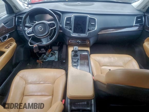 ✅ 2016 Volvo XC90 T6 Momentum • VIN: YV4A22PK5G1069205 • Lot: 94670785. Listed on Copart with Not provided. Free auction sales archive from the USA and detailed vehicle history report at DreamBid. Image 8.