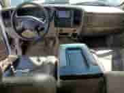 ✅ 2004 Chevrolet Silverado 1500 LS • VIN: 2GCEC13T941347409 • Лот: 70205925. Опубликован ранее на Copart с пробегом 393 526 миль. Бесплатный доступ к архиву аукционных продаж из США и подробный отчёт об истории автомобиля на DreamBid. Изображение 8.