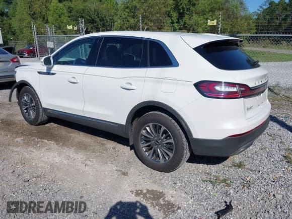 ✅ 2023 Lincoln Nautilus Reserve • VIN: 2LMPJ8K91PBL28929 • Lot: 43420645. Listed on IAAI with 30,768 mi. Free auction sales archive from the USA and detailed vehicle history report at DreamBid. Image 3.