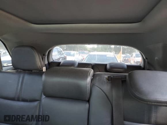 ✅ 2011 Kia Sorento SX • VIN: 5XYKW4A27BG103122 • Lot: 71590065. Listed on Copart with 167,786 mi. Free auction sales archive from the USA and detailed vehicle history report at DreamBid. Image 10.