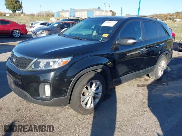 ✅ 2014 Kia Sorento EX • VIN: 5XYKU4A78EG491869 • Lot: 43564744. Listed on IAAI with 178,960 mi. Free auction sales archive from the USA and detailed vehicle history report at DreamBid. Image 17.