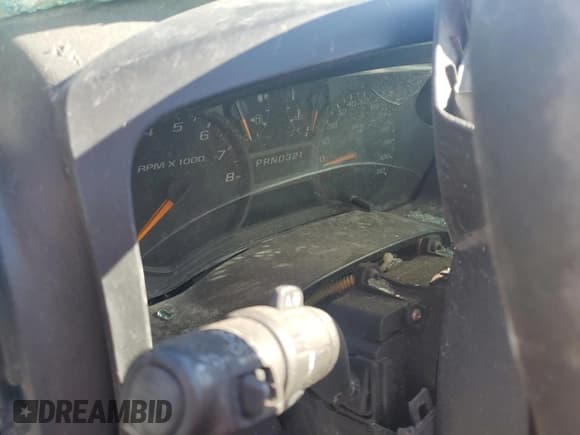 ✅ 2004 Chevrolet Colorado LS Z71 • VIN: 1GCDT196348157048 • Lot: 92181835. Wystawiony na Copart z przebiegiem Nie podano. Bezpłatny archiwum sprzedaży aukcyjnych z USA i szczegółowy raport historii pojazdu na DreamBid. Zdjęcie 9.