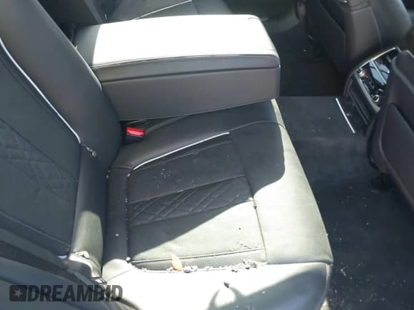 ✅ 2020 BMW 7 Series 750i xDrive • VIN: WBA7U2C05LGJ59941 • Lot: 42022091. Listed on IAAI with 50,605 mi. Free auction sales archive from the USA and detailed vehicle history report at DreamBid. Image 8.