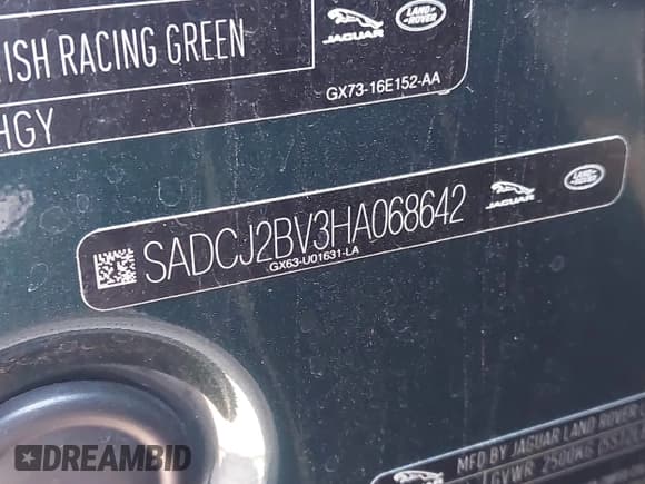 ✅ 2017 Jaguar F-Pace 35t Premium • VIN: SADCJ2BV3HA068642 • Lot: 43527261. Wystawiony na IAAI z przebiegiem 124 093 mil. Bezpłatny archiwum sprzedaży aukcyjnych z USA i szczegółowy raport historii pojazdu na DreamBid. Zdjęcie 9.