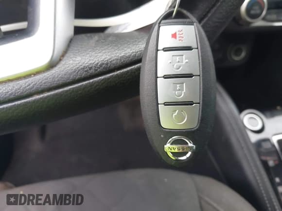 ✅ 2020 Nissan Kicks SV • VIN: 3N1CP5CV2LL515489 • Lot: 42980151. Wystawiony na IAAI z przebiegiem 193 342 mil. Bezpłatny archiwum sprzedaży aukcyjnych z USA i szczegółowy raport historii pojazdu na DreamBid. Zdjęcie 11.