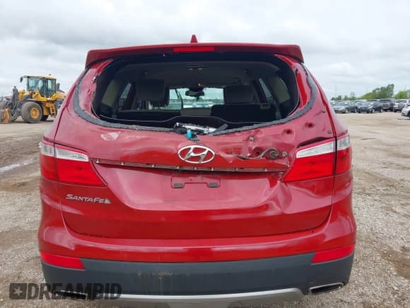 ✅ 2015 Hyundai Santa Fe GLS • VIN: KM8SM4HFXFU101251 • Lot: 43030773. Listed on IAAI with 138,991 mi. Free auction sales archive from the USA and detailed vehicle history report at DreamBid. Image 16.