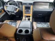 ✅ 2011 Lincoln Navigator • VIN: 5LMJJ3H56BEJ02548 • Lot: 73058084. Listed on Copart with 227,947 mi. Free auction sales archive from the USA and detailed vehicle history report at DreamBid. Image 8.