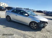 ✅ 2011 Kia Forte EX • VIN: KNAFU6A27B5371662 • Лот: 90865435. Опубликован ранее на Copart с пробегом 122 625 миль. Бесплатный доступ к архиву аукционных продаж из США и подробный отчёт об истории автомобиля на DreamBid. Изображение 4.