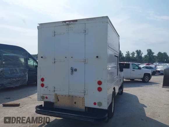 ✅ 2016 Ford F-250 XL • VIN: 1FDBF2B68GED17554 • Lot: 42720927. Listed on IAAI with 387,144 mi. Free auction sales archive from the USA and detailed vehicle history report at DreamBid. Image 16.