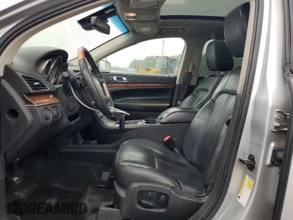 ✅ 2010 Lincoln MKT • VIN: 2LMHJ5FR6ABJ29458 • Lot: 59148715. Wystawiony na Copart z przebiegiem 285 332 mil. Bezpłatny archiwum sprzedaży aukcyjnych z USA i szczegółowy raport historii pojazdu na DreamBid. Zdjęcie 7.