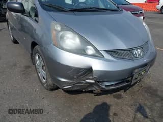 ✅ 2009 Honda Fit • VIN: JHMGE88219S008371 • Lot: 43083790. Wystawiony na IAAI z przebiegiem 192 723 mil. Bezpłatny archiwum sprzedaży aukcyjnych z USA i szczegółowy raport historii pojazdu na DreamBid. Zdjęcie 6.