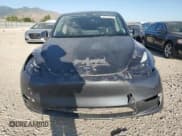 ✅ 2022 Tesla Model Y Long Range • VIN: 7SAYGDEE3NF543705 • Lot: 60701405. Wystawiony na Copart z przebiegiem 59 062 mil. Bezpłatny archiwum sprzedaży aukcyjnych z USA i szczegółowy raport historii pojazdu na DreamBid. Zdjęcie 5.