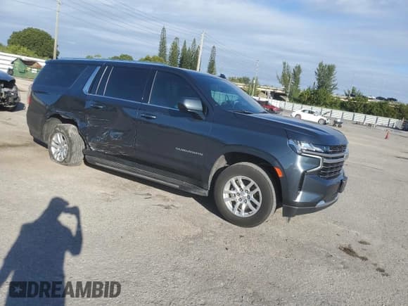 ✅ 2021 Chevrolet Suburban LT • VIN: 1GNSCCKD0MR245049 • Lot: 80043854. Wystawiony na Copart z przebiegiem 178 085 mil. Bezpłatny archiwum sprzedaży aukcyjnych z USA i szczegółowy raport historii pojazdu na DreamBid. Zdjęcie 4.