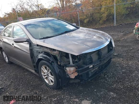 2014 Hyundai Sonata GLS with VIN 5NPEB4AC1EH914722, listed as a IAAI auction lot 43496417 with 169,829 mi miles and . Bid and sale history available at DreamBid. Image 1.