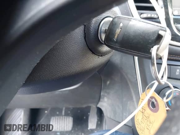 2018 Chevrolet Trax LS z VIN 3GNCJKSB2JL237296, wystawiony jako IAAI lot #43415624 z przebiegiem 54 250 mil mil oraz . Historia ofert i sprzedaży dostępna na DreamBid. Obrazek 11.