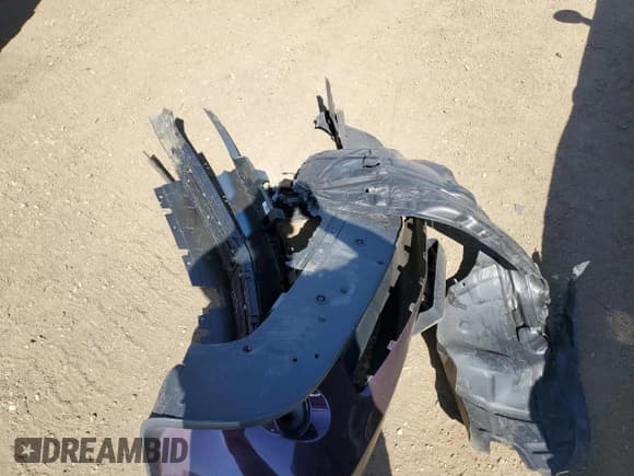 ✅ 2022 Dodge Challenger GT • VIN: 2C3CDZKG3NH156668 • Lot: 65185703. Wystawiony na Copart z przebiegiem 3 669 mil. Bezpłatny archiwum sprzedaży aukcyjnych z USA i szczegółowy raport historii pojazdu na DreamBid. Zdjęcie 12.