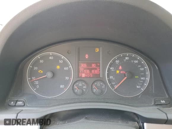 ✅ 2008 Volkswagen Jetta SE • VIN: 3VWRM71KX8M141684 • Lot: 59432375. Listed on Copart with 171,936 mi. Free auction sales archive from the USA and detailed vehicle history report at DreamBid. Image 9.