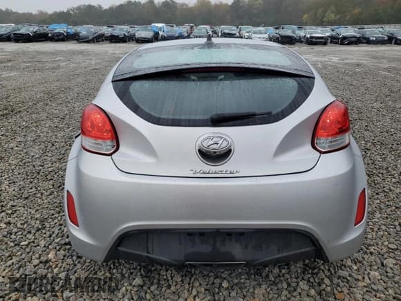 ✅ 2016 Hyundai Veloster • VIN: KMHTC6AD9GU277818 • Lot: 80839554. Wystawiony na Copart z przebiegiem 113 526 mil. Bezpłatny archiwum sprzedaży aukcyjnych z USA i szczegółowy raport historii pojazdu na DreamBid. Zdjęcie 6.