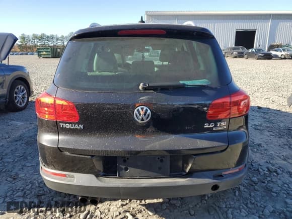 ✅ 2013 Volkswagen Tiguan S • VIN: WVGBV3AX2DW576730 • Lot: 90379505. Wystawiony na Copart z przebiegiem 114 268 mil. Bezpłatny archiwum sprzedaży aukcyjnych z USA i szczegółowy raport historii pojazdu na DreamBid. Zdjęcie 6.