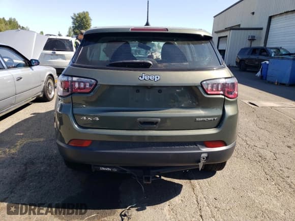 ✅ 2021 Jeep Compass Sport • VIN: 3C4NJDAB6MT568269 • Lot: 70024805. Wystawiony na Copart z przebiegiem Nie podano. Bezpłatny archiwum sprzedaży aukcyjnych z USA i szczegółowy raport historii pojazdu na DreamBid. Zdjęcie 6.