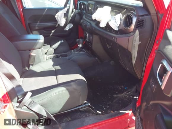 ✅ 2020 Jeep Wrangler Unlimited Freedom • VIN: 1C4HJXDG1LW251062 • Лот: 42973996. Опубликован ранее на IAAI с пробегом 61 547 миль. Бесплатный доступ к архиву аукционных продаж из США и подробный отчёт об истории автомобиля на DreamBid. Изображение 5.