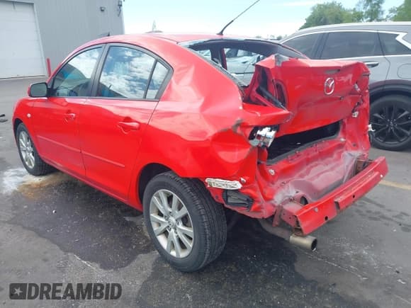 ✅ 2008 Mazda 3 Sport • VIN: JM1BK12F481807931 • Lot: 42331550. Wystawiony na IAAI z przebiegiem 203 689 mil. Bezpłatny archiwum sprzedaży aukcyjnych z USA i szczegółowy raport historii pojazdu na DreamBid. Zdjęcie 3.