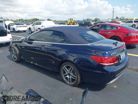 ✅ 2016 Mercedes-Benz E 550 • VIN: WDDKK7DF6GF321208 • Лот: 42334803. Опубликован ранее на IAAI с пробегом 56 386 миль. Бесплатный доступ к архиву аукционных продаж из США и подробный отчёт об истории автомобиля на DreamBid. Изображение 3.