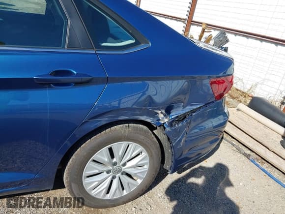 ✅ 2019 Volkswagen Jetta S • VIN: 3VWC57BU5KM070193 • Lot: 43340420. Listed on IAAI with 54,842 mi. Free auction sales archive from the USA and detailed vehicle history report at DreamBid. Image 6.
