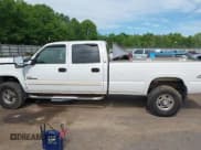 ✅ 2005 Chevrolet Silverado 2500HD LS • VIN: 1GCHK23285F930402 • Lot: 42322628. Wystawiony na IAAI z przebiegiem 218 392 mil. Bezpłatny archiwum sprzedaży aukcyjnych z USA i szczegółowy raport historii pojazdu na DreamBid. Zdjęcie 14.