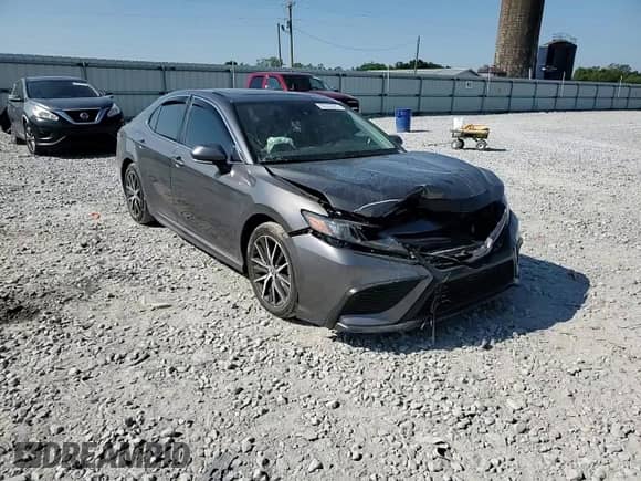 2024 Toyota Camry SE with VIN 4T1T11AK0RU906747, listed as a Copart auction lot 80330285 with 20,997 mi miles and Salvage title. Bid and sale history available at DreamBid. Image 13.