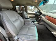 ✅ 2008 Chevrolet Suburban 3LT • VIN: 3GNFC16J98G147200 • Lot: 62791745. Listed on Copart with 201,953 mi. Free auction sales archive from the USA and detailed vehicle history report at DreamBid. Image 5.