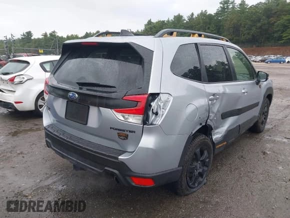 ✅ 2024 Subaru Forester Wilderness • VIN: JF2SKAJC0RH508163 • Lot: 43016728. Wystawiony na IAAI z przebiegiem 4 836 mil. Bezpłatny archiwum sprzedaży aukcyjnych z USA i szczegółowy raport historii pojazdu na DreamBid. Zdjęcie 4.