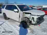 2022 Chevrolet Tahoe Z71 z VIN 1GNSKPKD6NR146098, wystawiony jako IAAI lot #41340984 z przebiegiem 44 082 mil mil oraz . Historia ofert i sprzedaży dostępna na DreamBid. Obrazek 1.