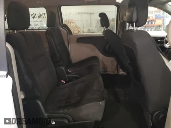 ✅ 2019 Dodge Grand Caravan Crew • VIN: 2C4RDGDG3KR571860 • Lot: 81741084. Wystawiony na Copart z przebiegiem 121 445 mil. Bezpłatny archiwum sprzedaży aukcyjnych z USA i szczegółowy raport historii pojazdu na DreamBid. Zdjęcie 11.