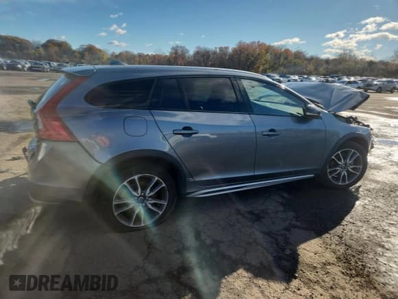 ✅ 2016 Volvo V60 T5 • VIN: YV4612HK0G1014183 • Лот: 91022835. Опубликован ранее на Copart с пробегом Не указан. Бесплатный доступ к архиву аукционных продаж из США и подробный отчёт об истории автомобиля на DreamBid. Изображение 3.