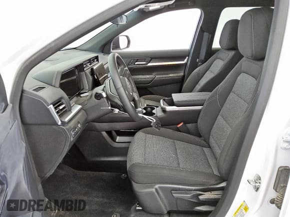 ✅ 2025 GMC Terrain FWD Elevation • VIN: 3GKALMEG0SL318364 • Lot: 55070725. Wystawiony na Copart z przebiegiem Nie podano. Bezpłatny archiwum sprzedaży aukcyjnych z USA i szczegółowy raport historii pojazdu na DreamBid. Zdjęcie 7.