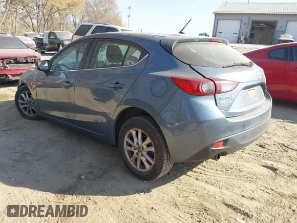✅ 2015 Mazda 3 i Touring • VIN: 3MZBM1L71FM184587 • Lot: 40725367. Listed on IAAI with 137,720 mi. Free auction sales archive from the USA and detailed vehicle history report at DreamBid. Image 3.
