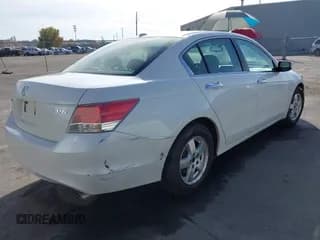 ✅ 2008 Honda Accord EX-L • VIN: 1HGCP36818A069584 • Lot: 43587765. Wystawiony na IAAI z przebiegiem 213 460 mil. Bezpłatny archiwum sprzedaży aukcyjnych z USA i szczegółowy raport historii pojazdu na DreamBid. Zdjęcie 4.