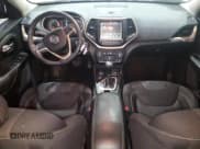 ✅ 2016 Jeep Cherokee Latitude • VIN: 1C4PJMCS2GW106179 • Lot: 90072715. Listed on Copart with 215,819 mi. Free auction sales archive from the USA and detailed vehicle history report at DreamBid. Image 8.